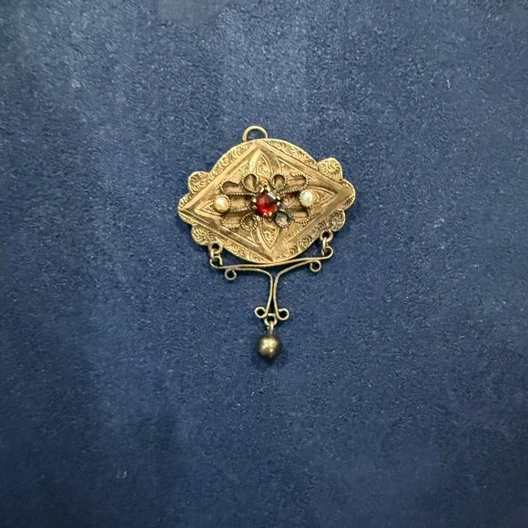 Antique- rose gold filled pearl and ruby pendant 😍 - Picture 2 of 6